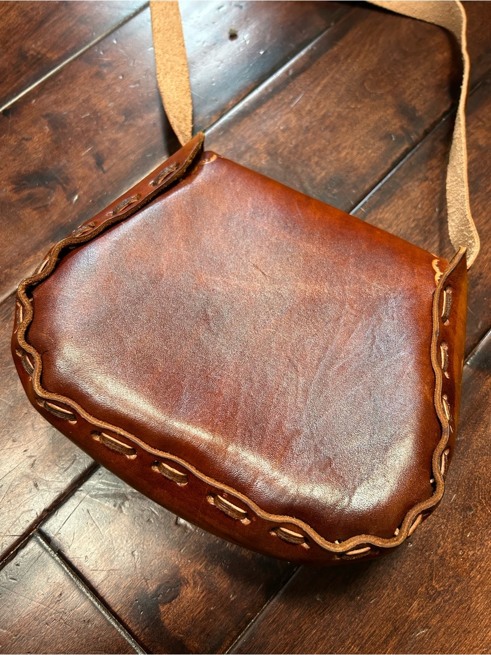 Vintage Brown Floral Embossed Leather Crossbody Bag - Picture 8 of 9